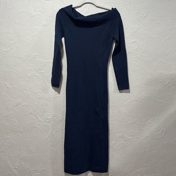 Bardot Off Shoulder Knit Midi Dress in Navy Size Medium - Picture 1 of 6